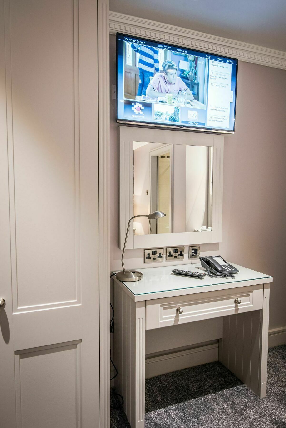 12Th Lock Boutique Hotel Castleknock Bagian luar foto